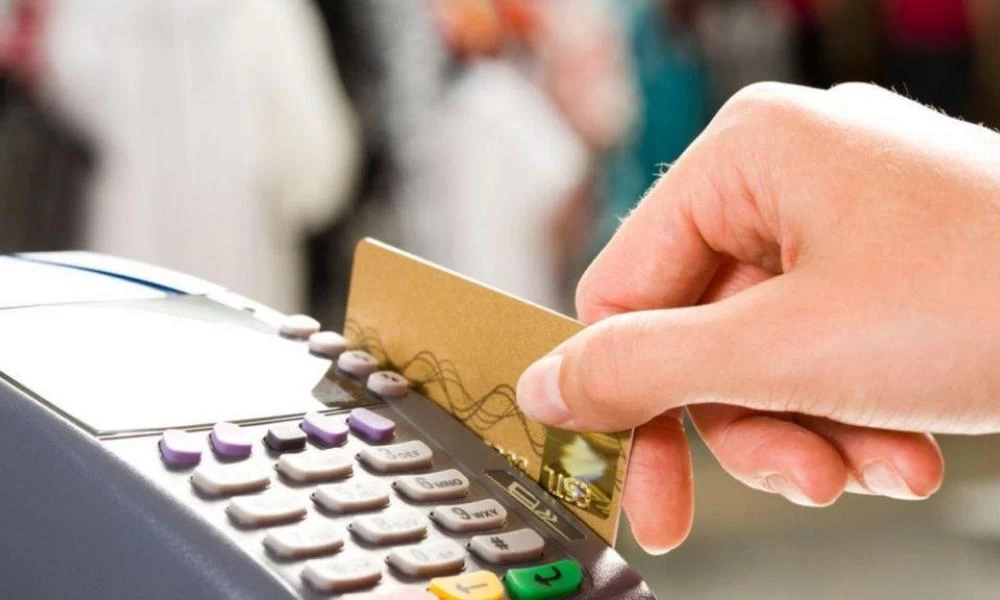 «Ανάσα» με τις αποδείξεις: Τα δυο σενάρια που παγώνουν ποινές και πρόστιμα